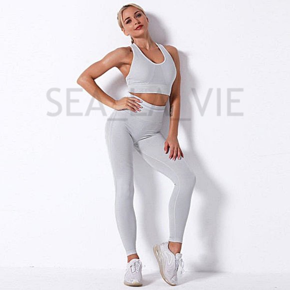 Sea La Vie Pants - Seamless Striped High-Waist Sports Bra & Ruched Legging Set in Grey